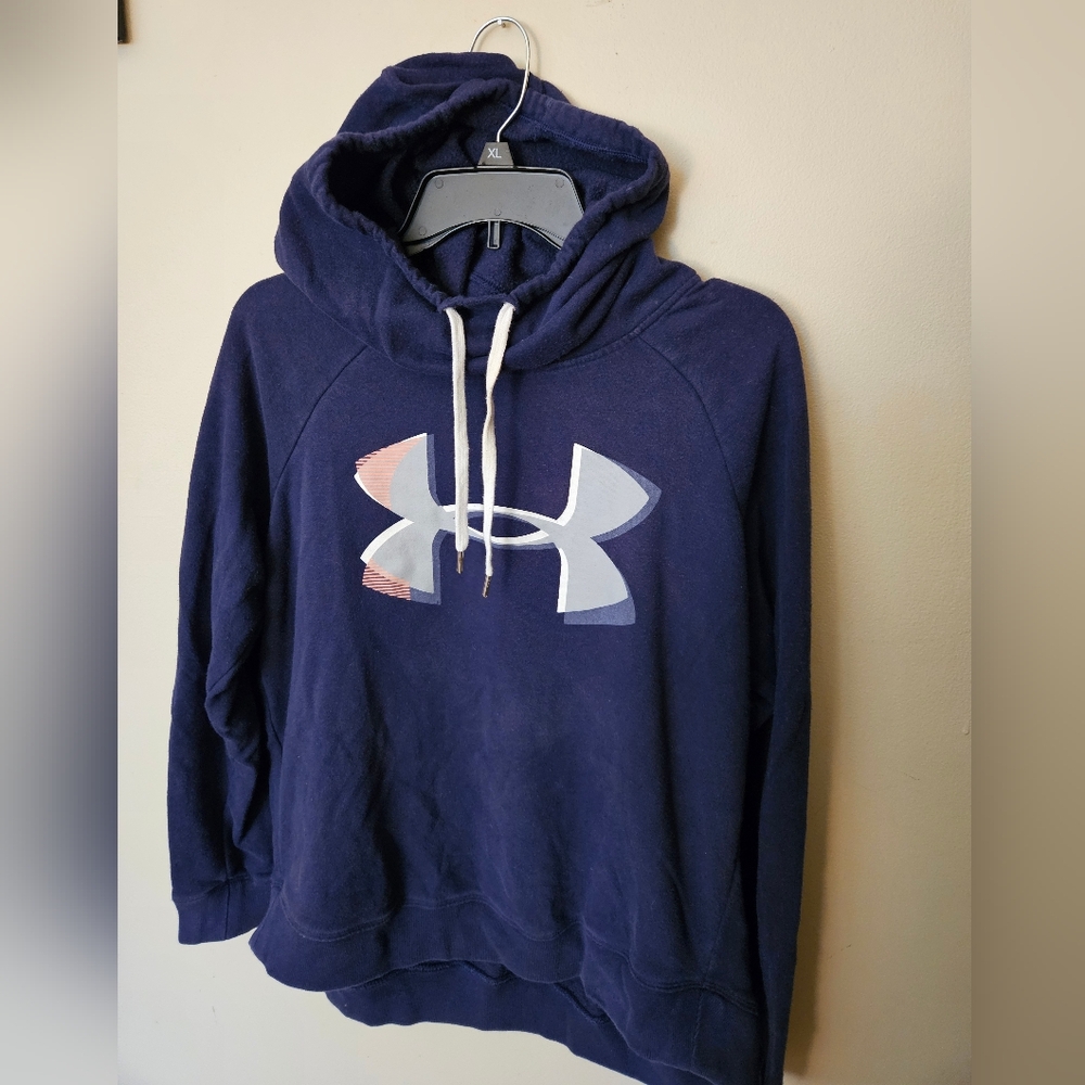 Under Armour Sweatshirt